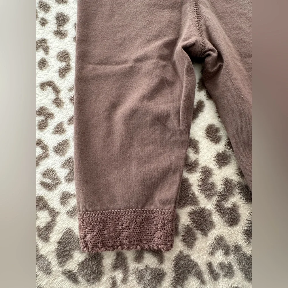 Carter’s Lace Trim Capri Leggings in Brown Size 18 Months